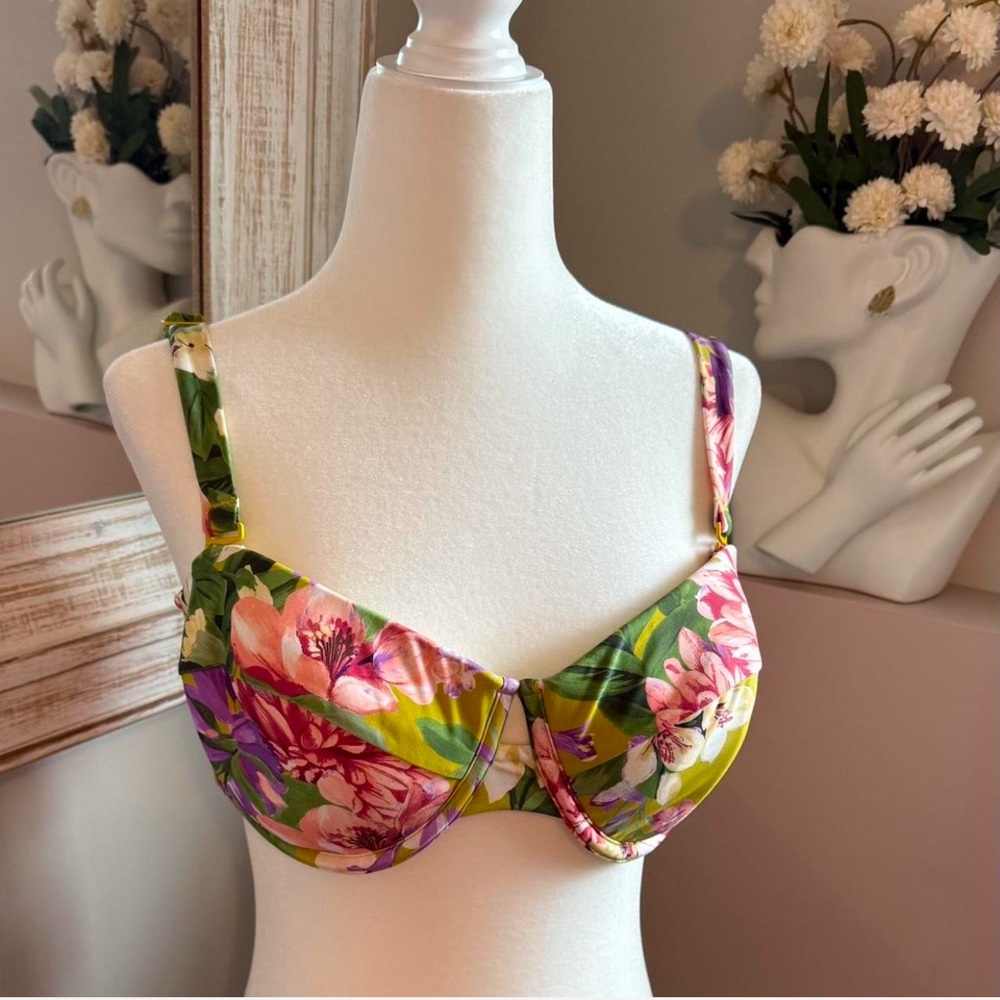 Express Women’s Size Large Body Contour‎ Tropical Floral Bikini Top - Picture 2 of 4